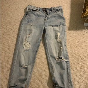 bdg never worn ripped boyfriend jeans